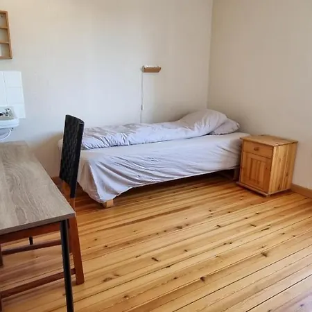 Lejlighed Bolig Perfekt For Bedrifter Pa Eik Med 8 Soverom